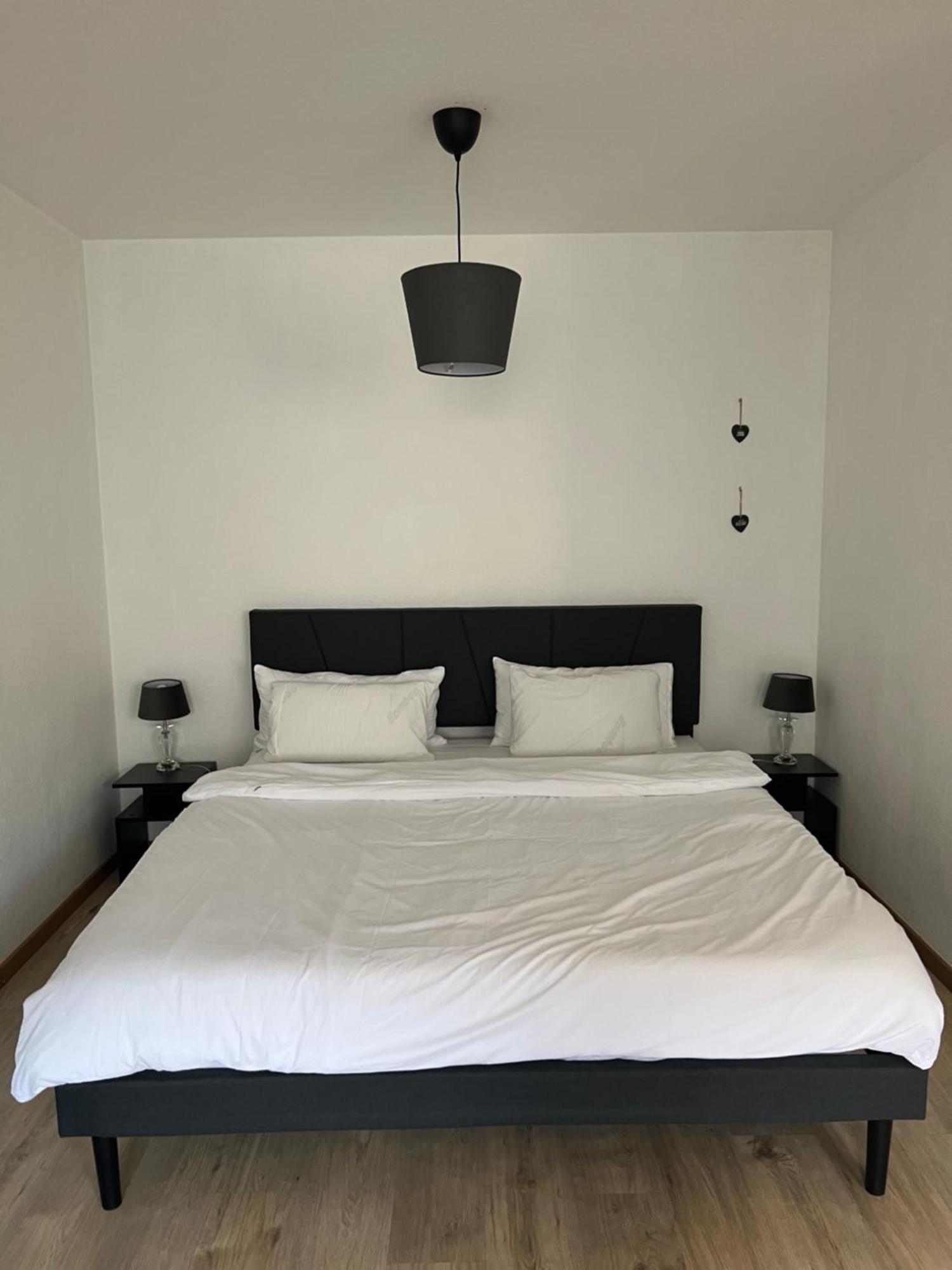 Tmj Apartment 1 Düsseldorf Esterno foto