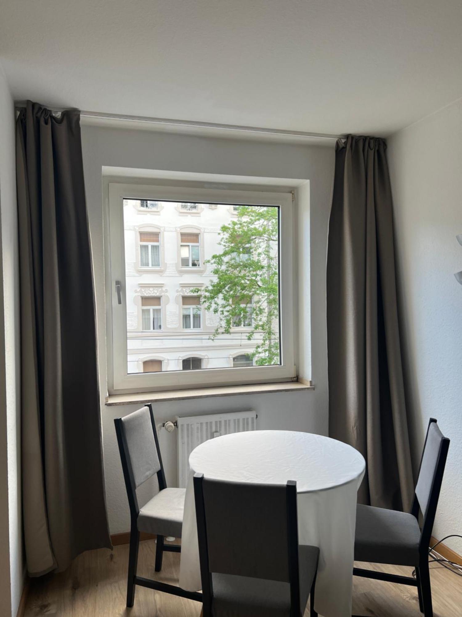 Tmj Apartment 1 Düsseldorf Esterno foto